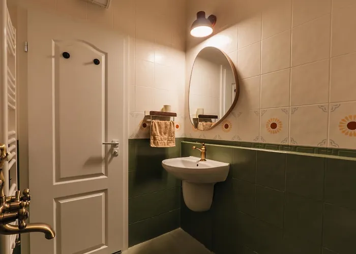 кукер - арт за вдъхновение и отдих אכסניה