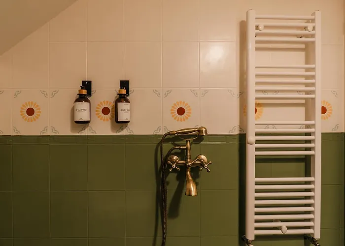 אכסניה кукер - арт за вдъхновение и отдих