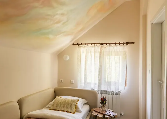 кукер - арт за вдъхновение и отдих بيت خشبي *